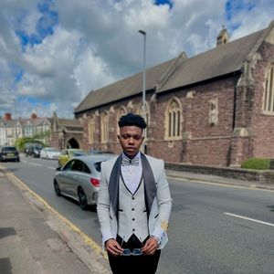 Meet your Posher, Patrice